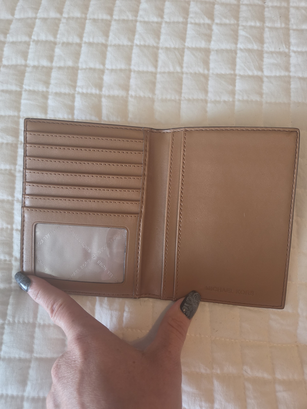 Michael Kors Jet Set Passport Holder - Picture 3 of 5